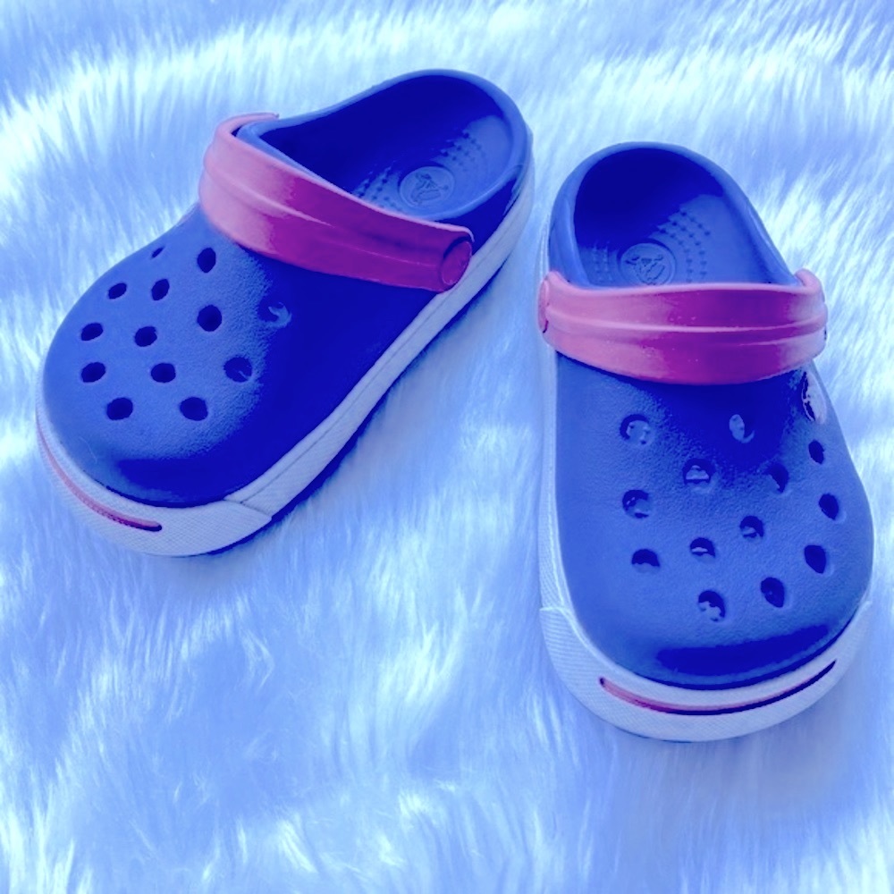 SOLD YEY !! Crocs Baby/Toddler Clogs Size 6/7 Blue ! - Picture 5 of 9